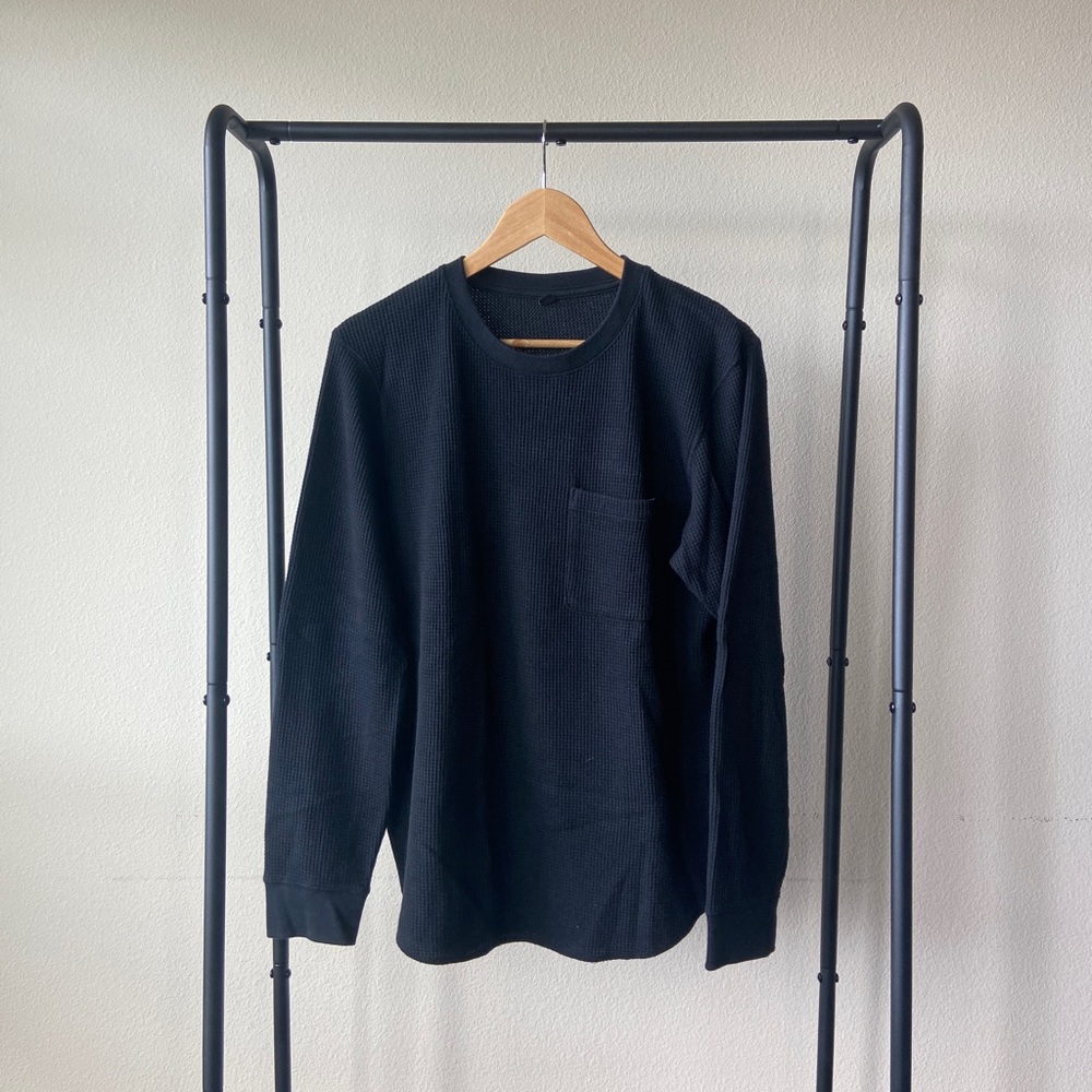 Uniqlo Waffle Knit Sweater - Black (Price Negotiable)